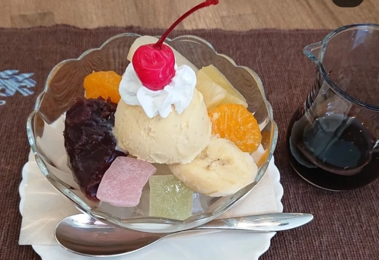 季節のスイーツ「クリームあんみつ」